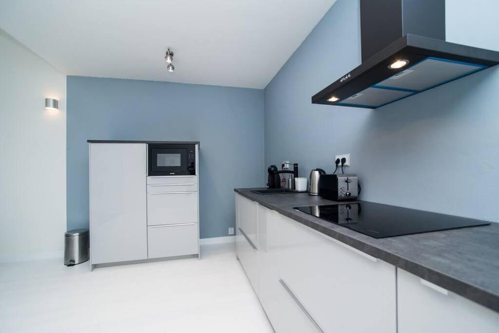 Old Town 1 Bedroom Oasis With Ac And Double Shower ปราก ภายนอก รูปภาพ